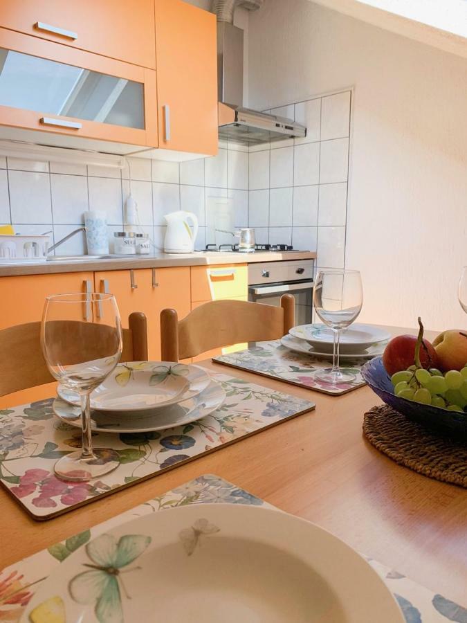 Ela'S Apartment Komenda Dış mekan fotoğraf