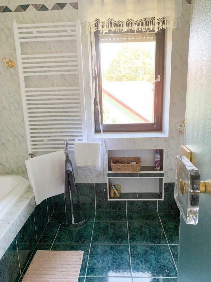 Ela'S Apartment Komenda Dış mekan fotoğraf